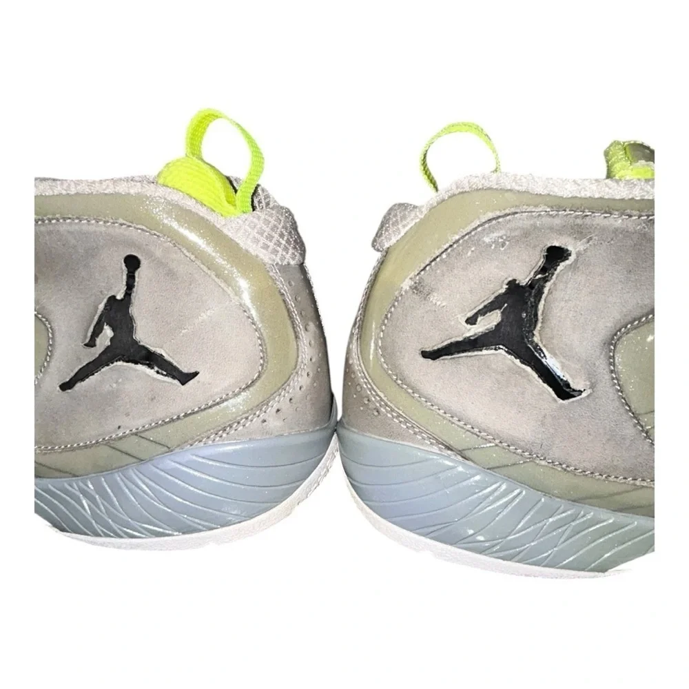 Nike Air Jordan 2011 Deluxe Pack Wolf Grey Sneakers Men’s 12 +Replacement Insert
